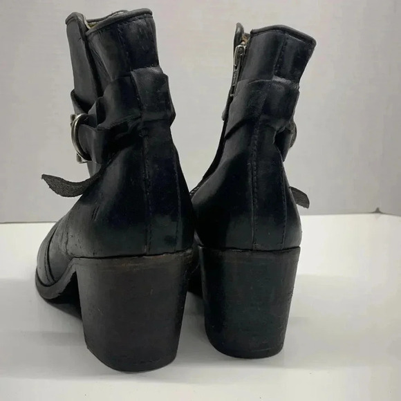Frye Malorie Knotted Short Heeled Leather Boots Booties Buckle Black 7.5 - Picture 7 of 12